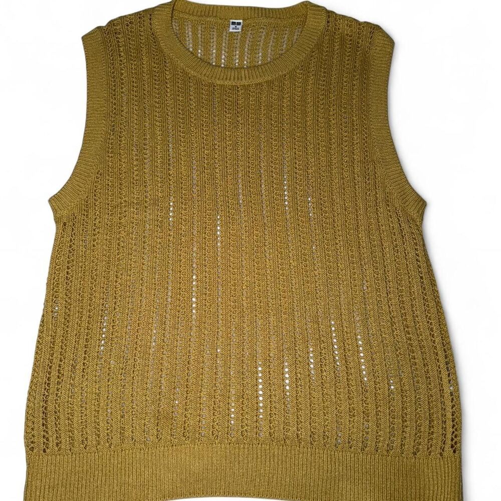 Uniqlo Women's Yellow and Gold Vest